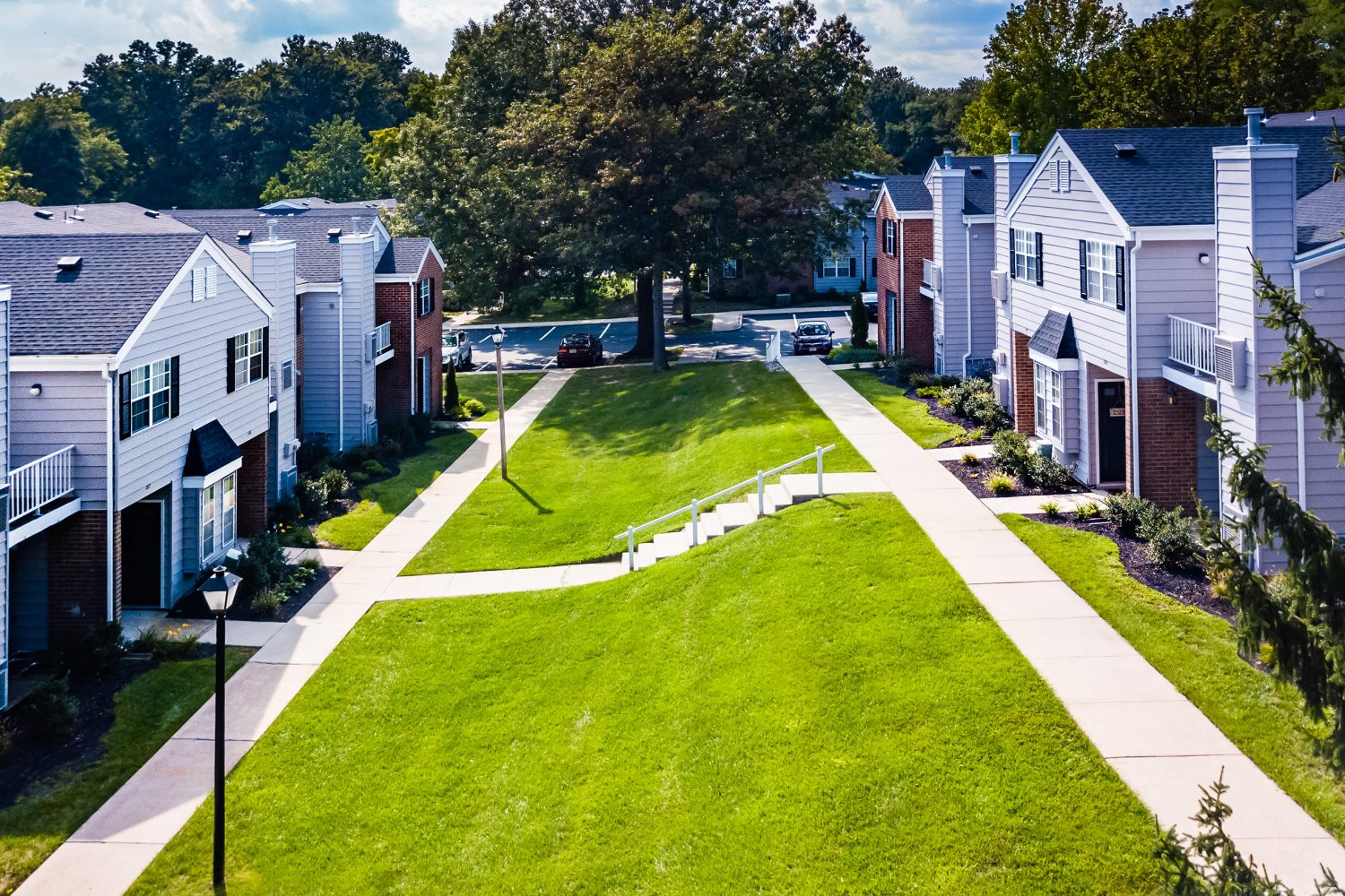 Mount Laurel Apartments - Stirling Court Apartments